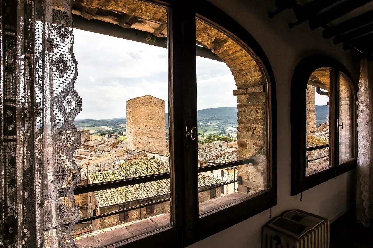 Apartamento The Artists' Tower San Gimignano 0*,