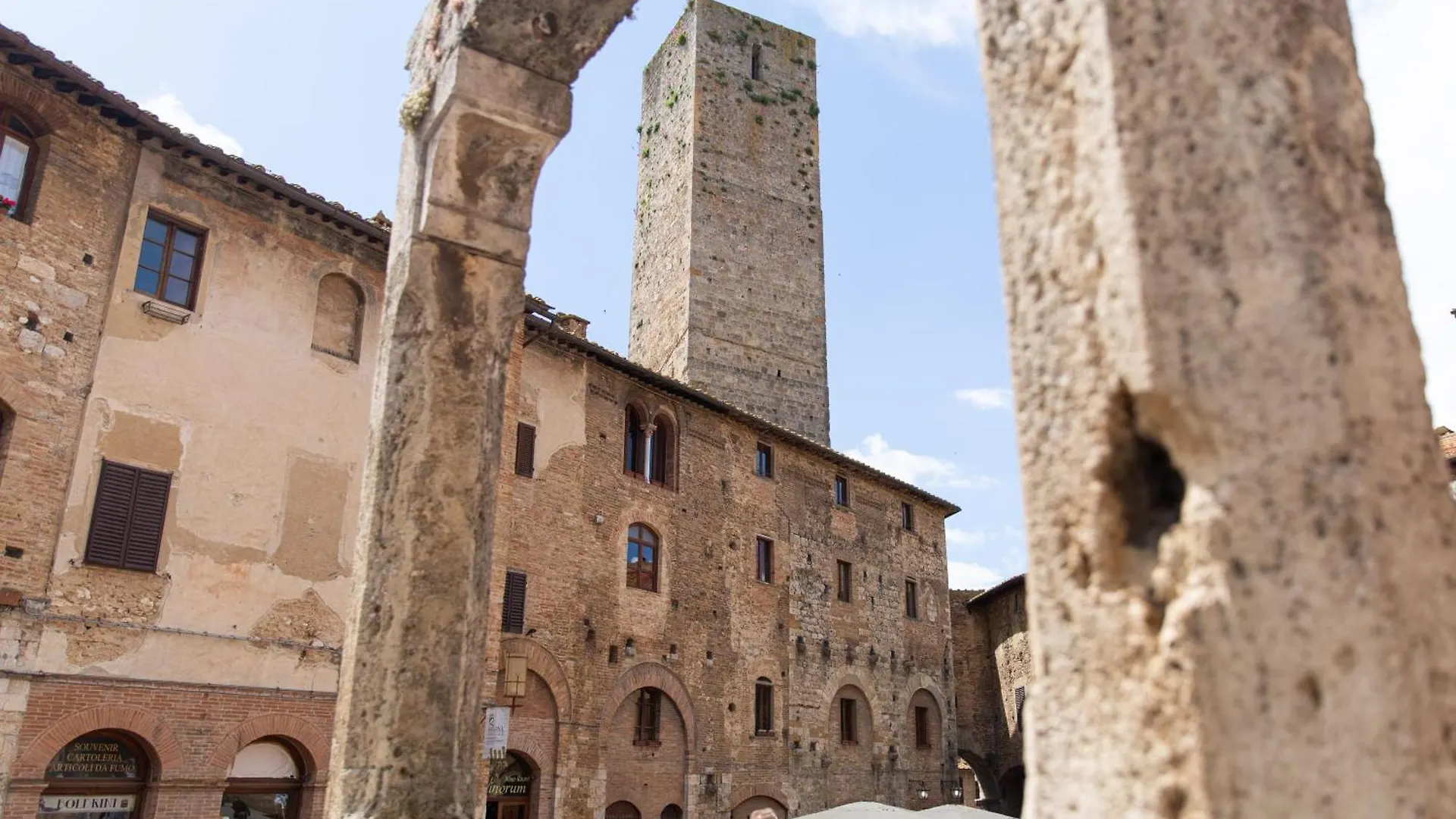 Apartment Ferienwohnung Artists' Tower San Gimignano Italien
